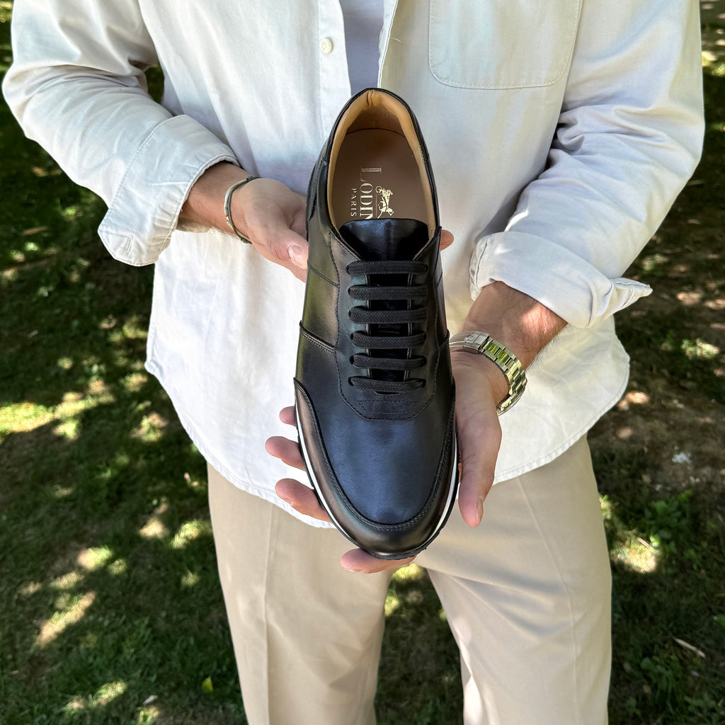 Sneakers en cuir noir pour homme