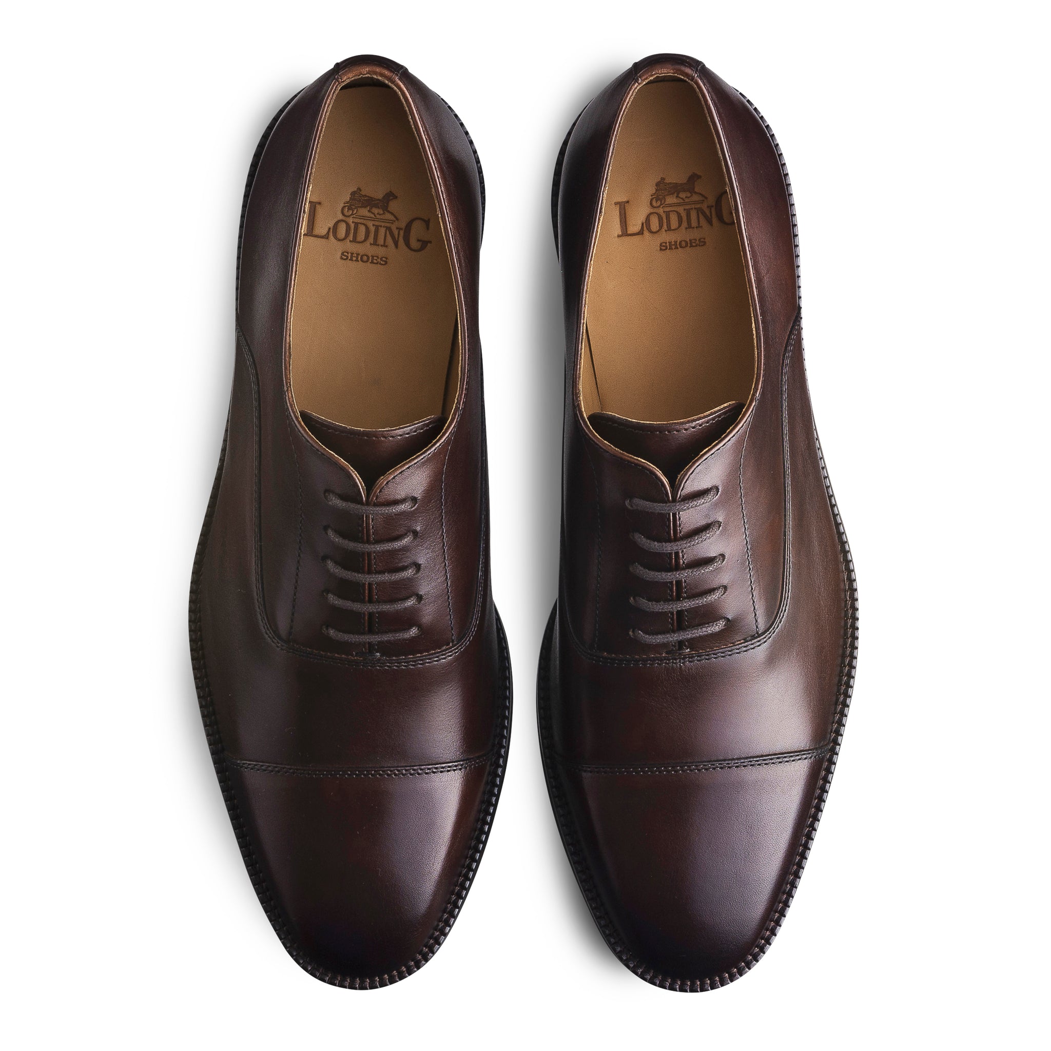 Straight toe Oxford in fine grain calfskin with Blake stitching. LodinG