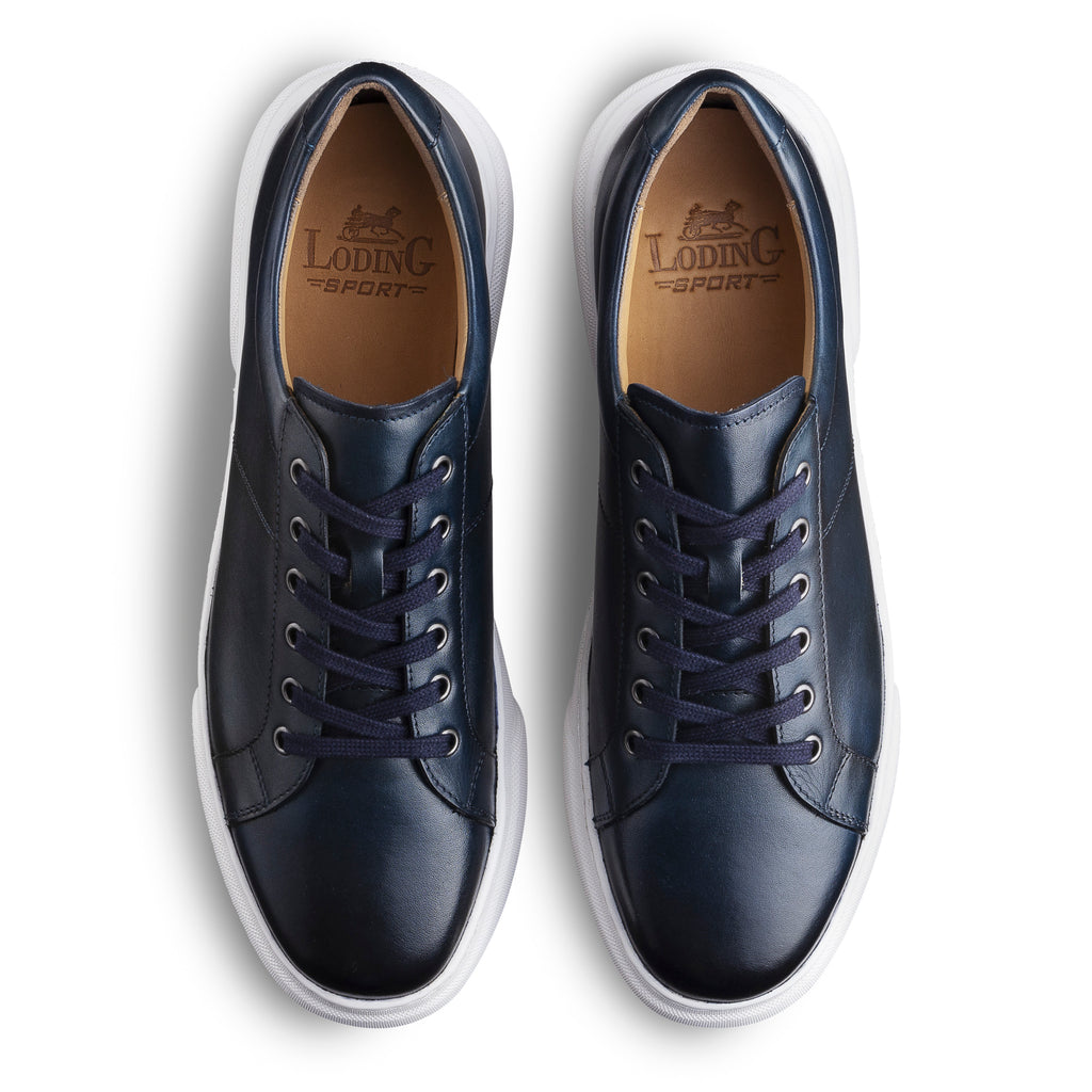 Sneakers bleus patinés en cuir pour homme