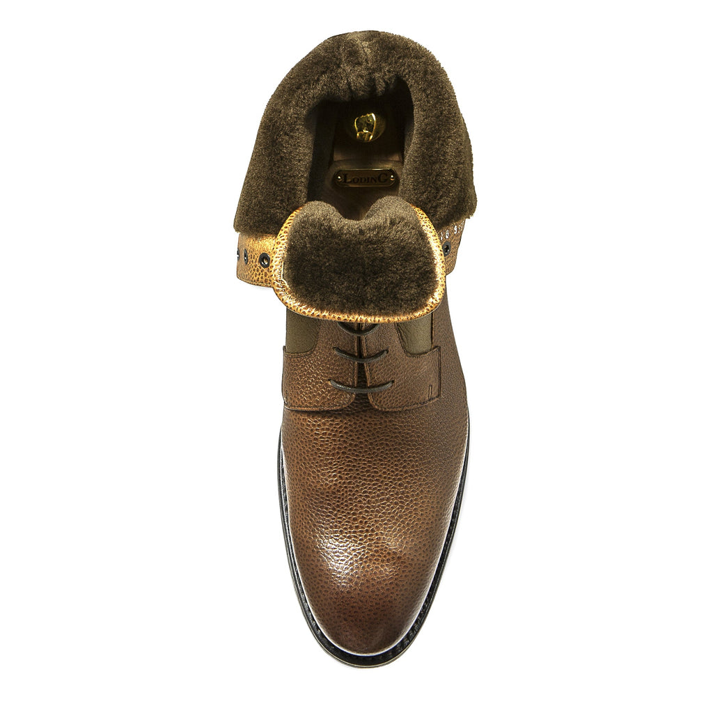 Bottines fourrées matière  cuir grainé pour l'hiver. Montage Cousu Goodyear